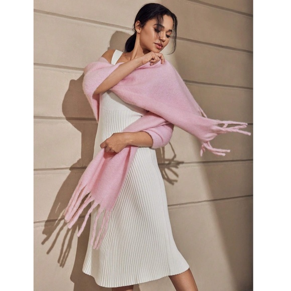 Baby Pink Wide Shawl Scarf With Tassels Fuzzy Knit - Picture 11 of 16